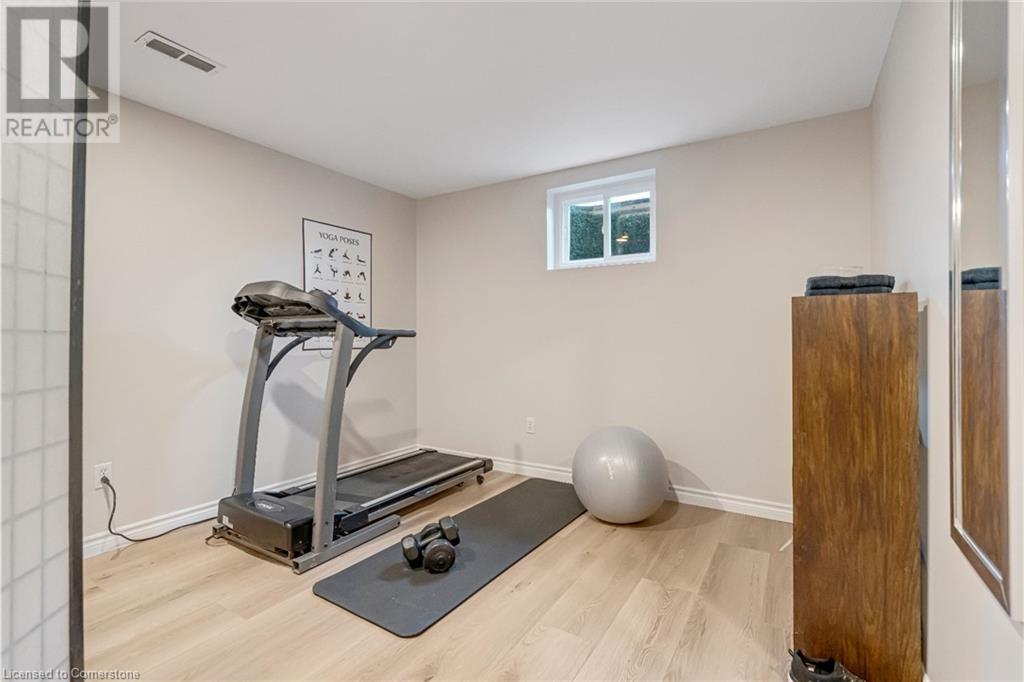 Photo 40 of 1351 Bryanston Court, Burlington ON