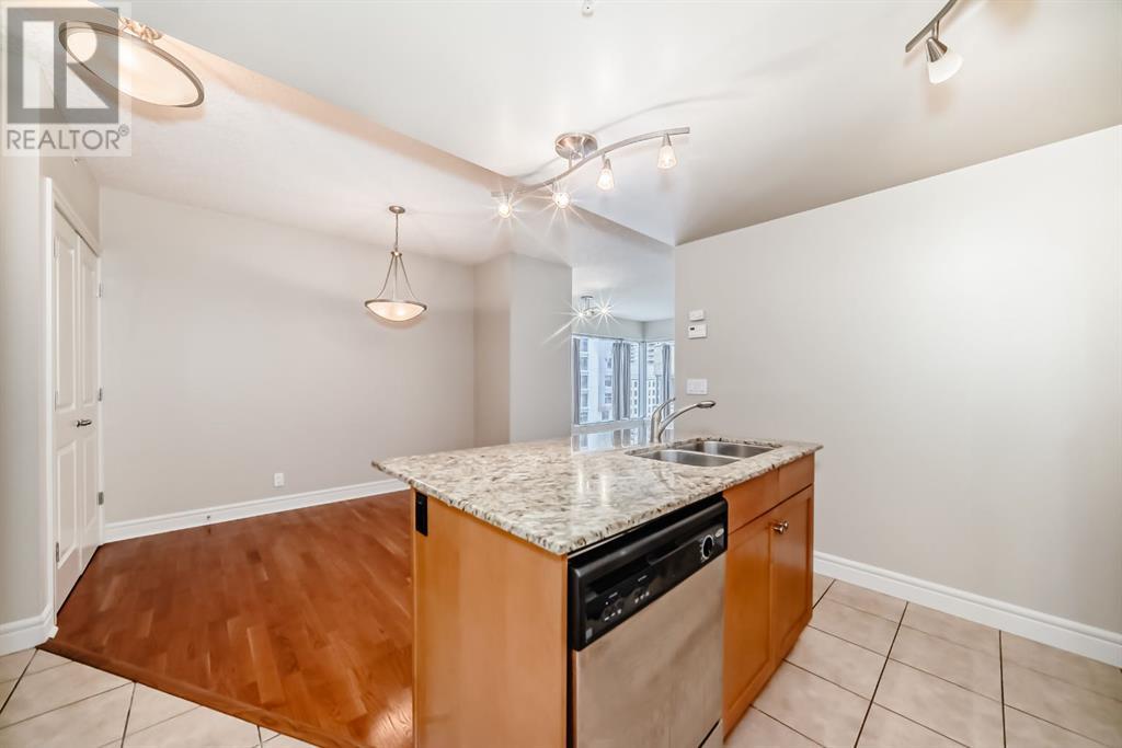 Photo 10 of 701 920 5 Avenue Sw, Calgary AB