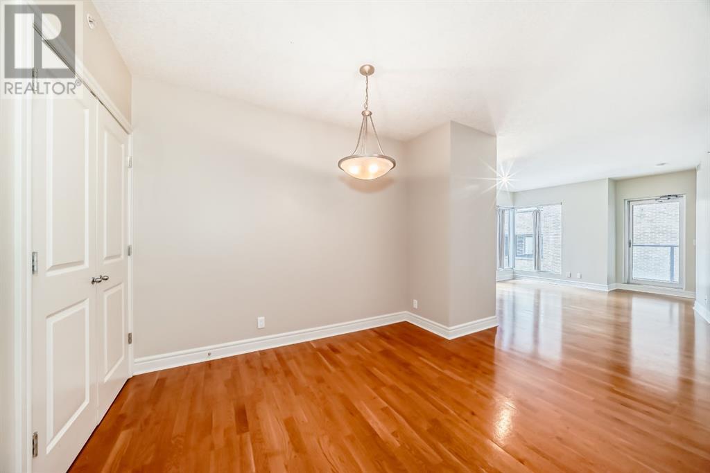 Photo 12 of 701 920 5 Avenue Sw, Calgary AB