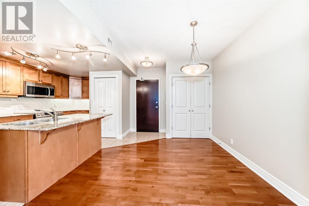 Photo 14 of 701 920 5 Avenue Sw, Calgary AB