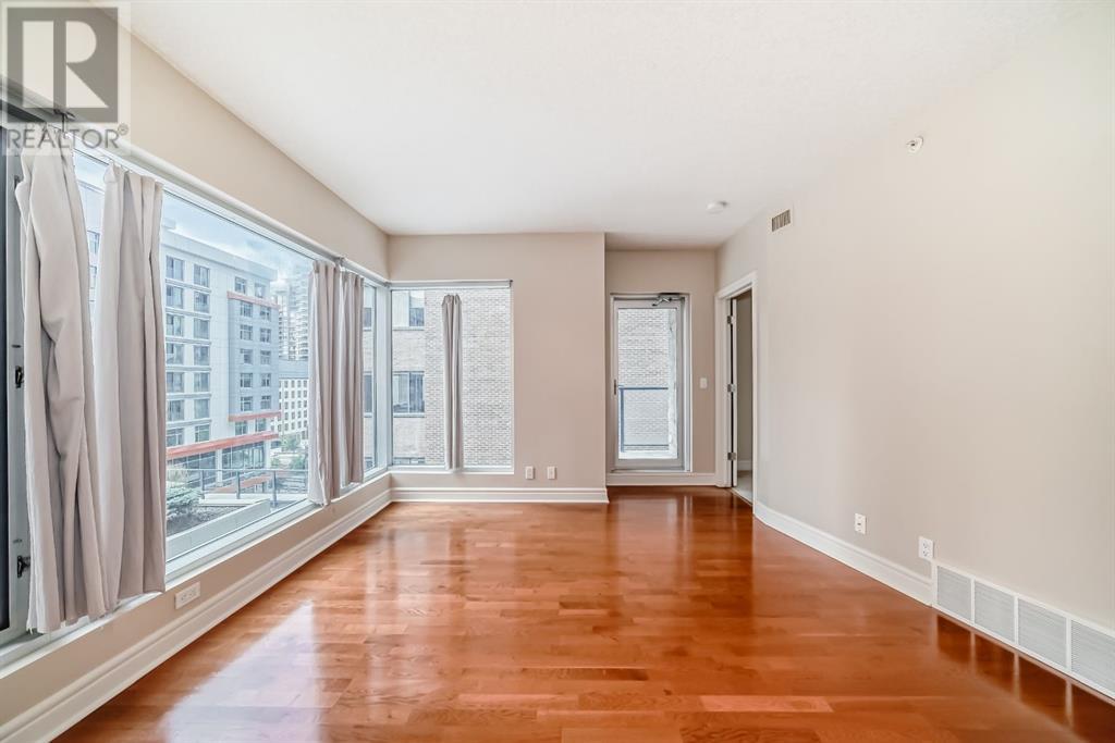 Photo 37 of 701 920 5 Avenue Sw, Calgary AB