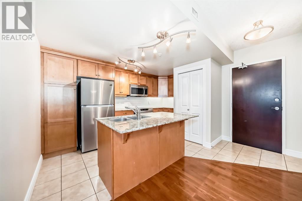 Photo 5 of 701 920 5 Avenue Sw, Calgary AB