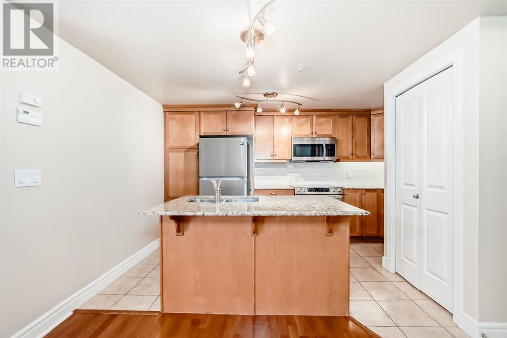Photo 6 of 701 920 5 Avenue Sw, Calgary AB