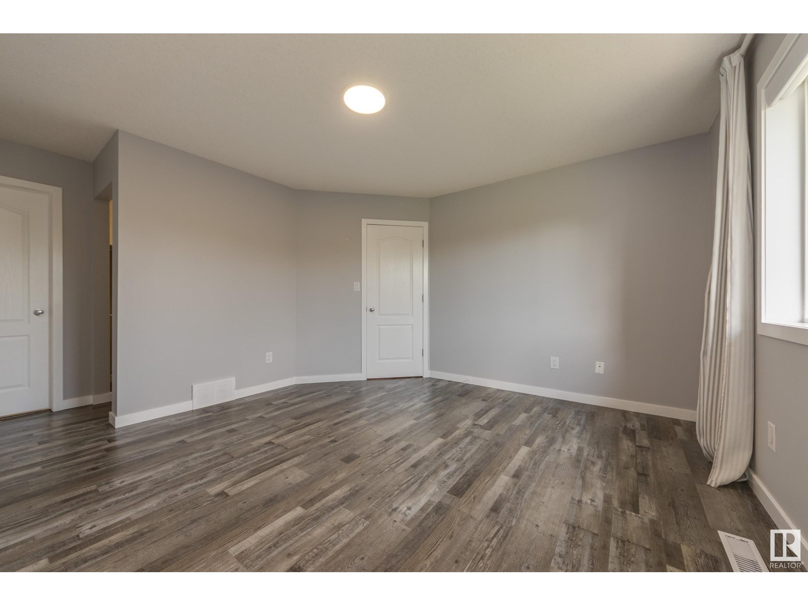 Photo 21 of 129 Ridgebrook Rd, Sherwood Park AB