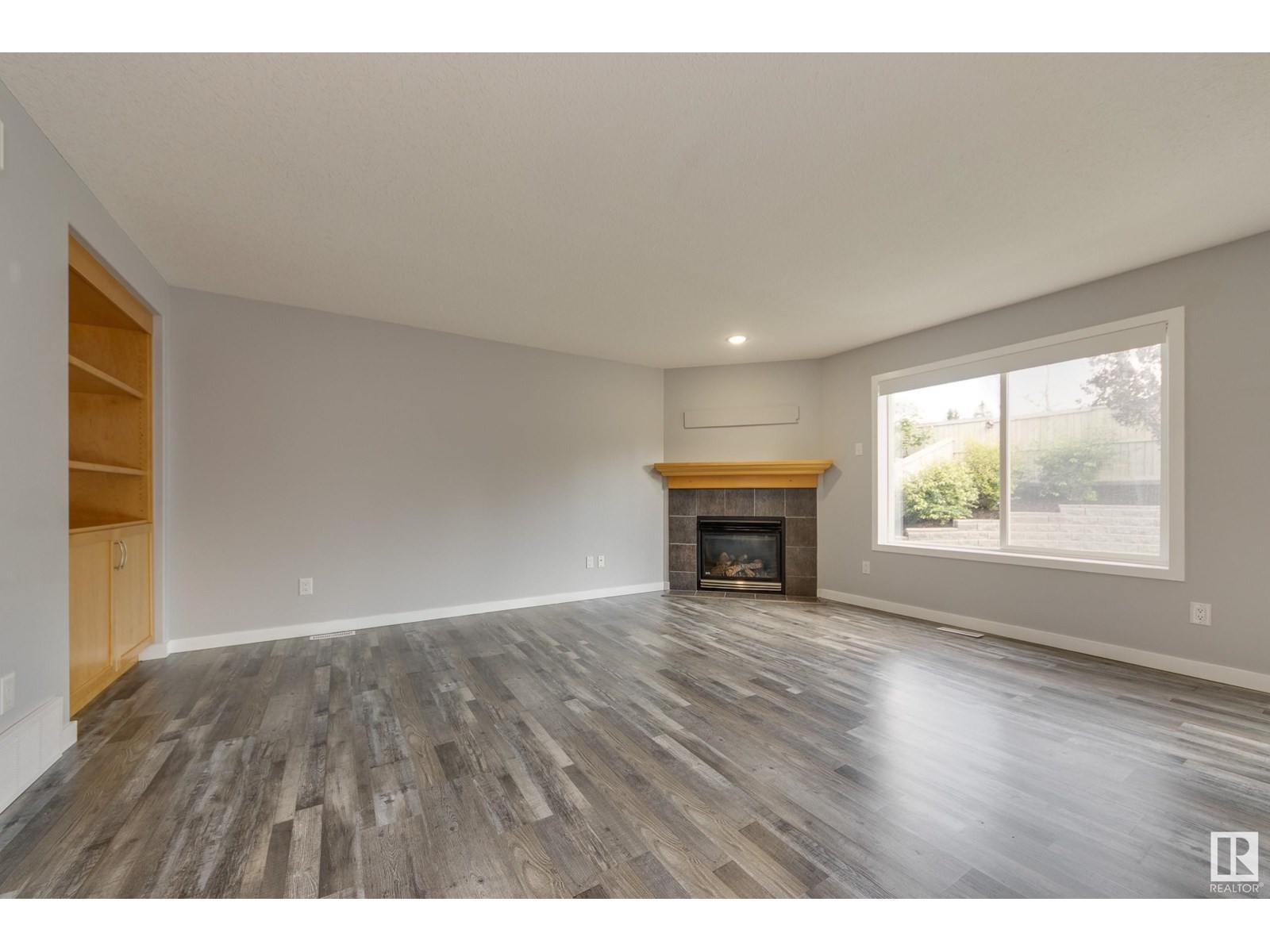 Photo 5 of 129 Ridgebrook Rd, Sherwood Park AB