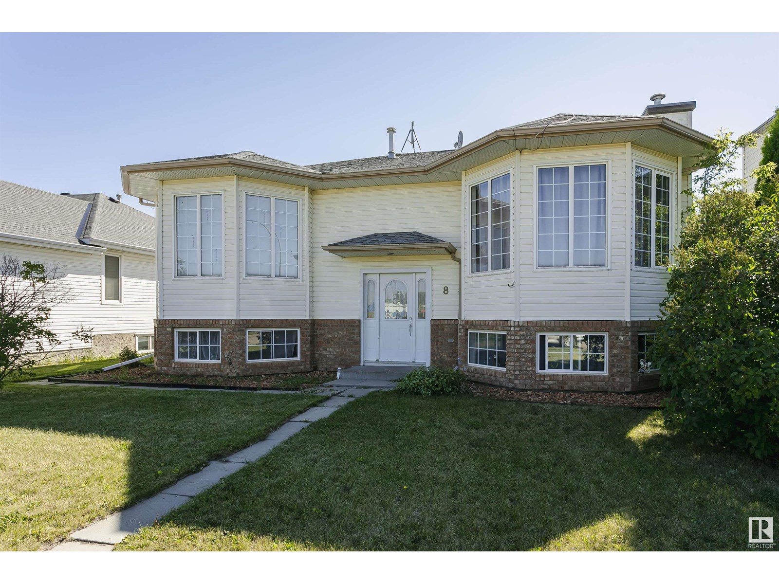 Photo 1 of 8 Lafond Dr, Tofield AB