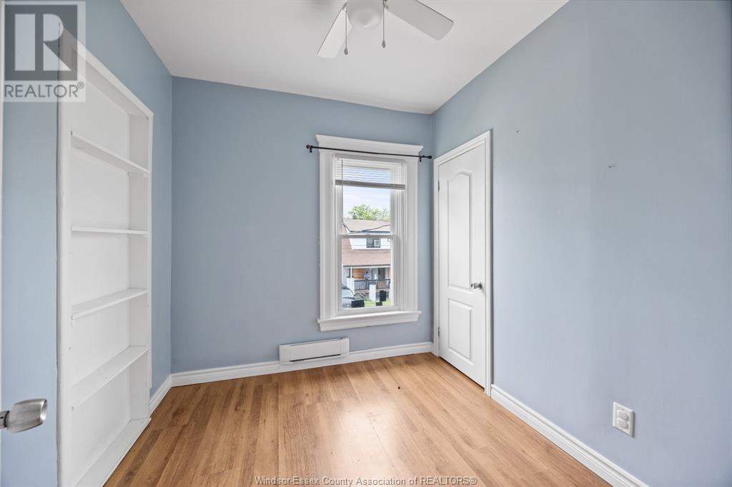Photo 8 of 817 Chatham Street East, Windsor ON