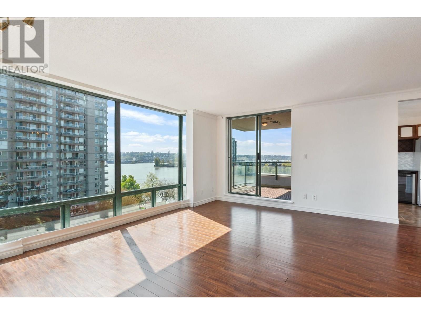 Photo 3 of 801 8 Laguna Court, New Westminster BC