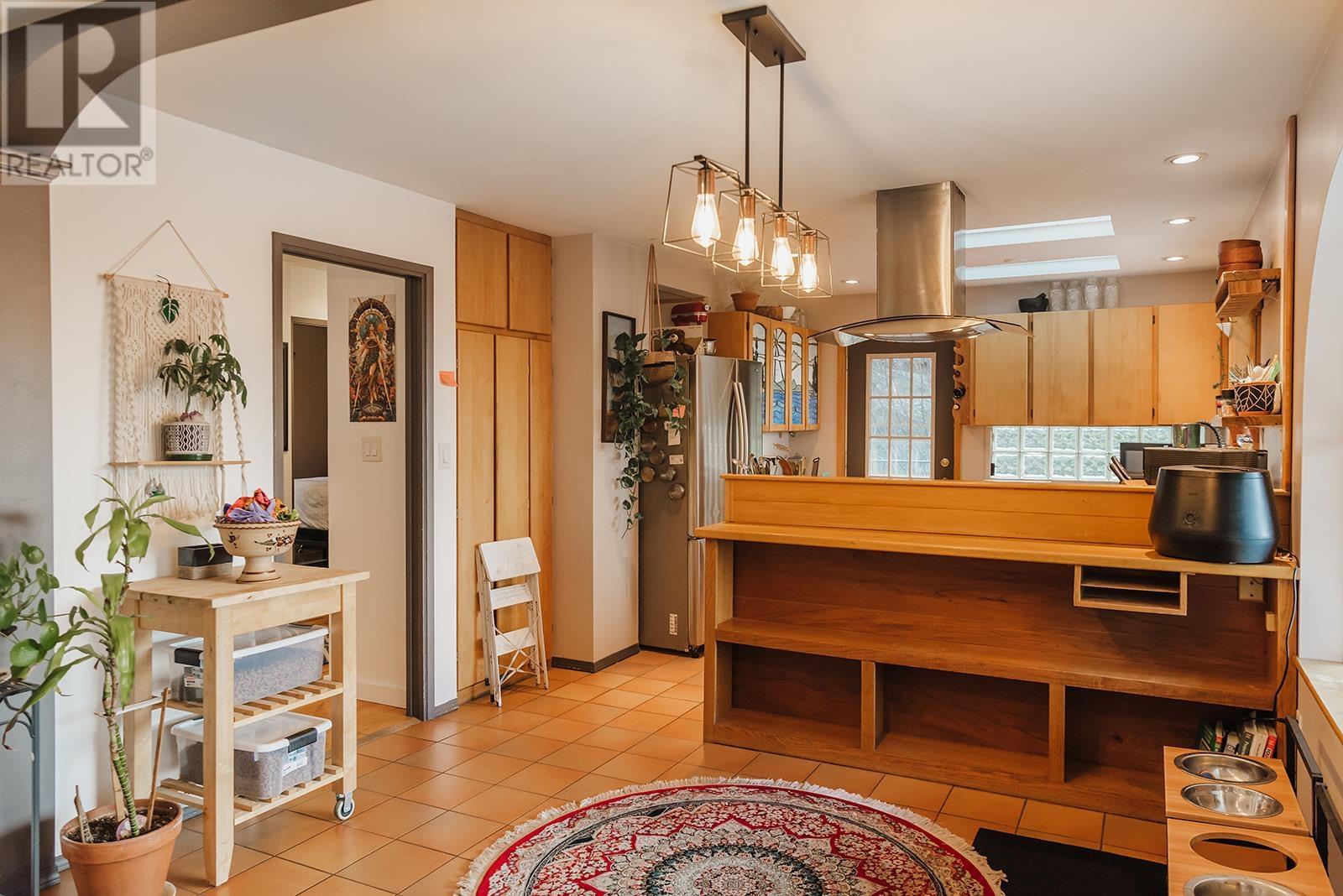 5220 CLAYDON ROAD, Garden Bay