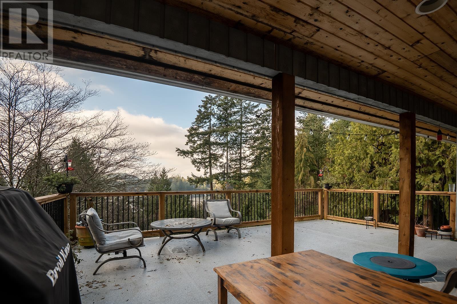 5220 CLAYDON ROAD, Garden Bay