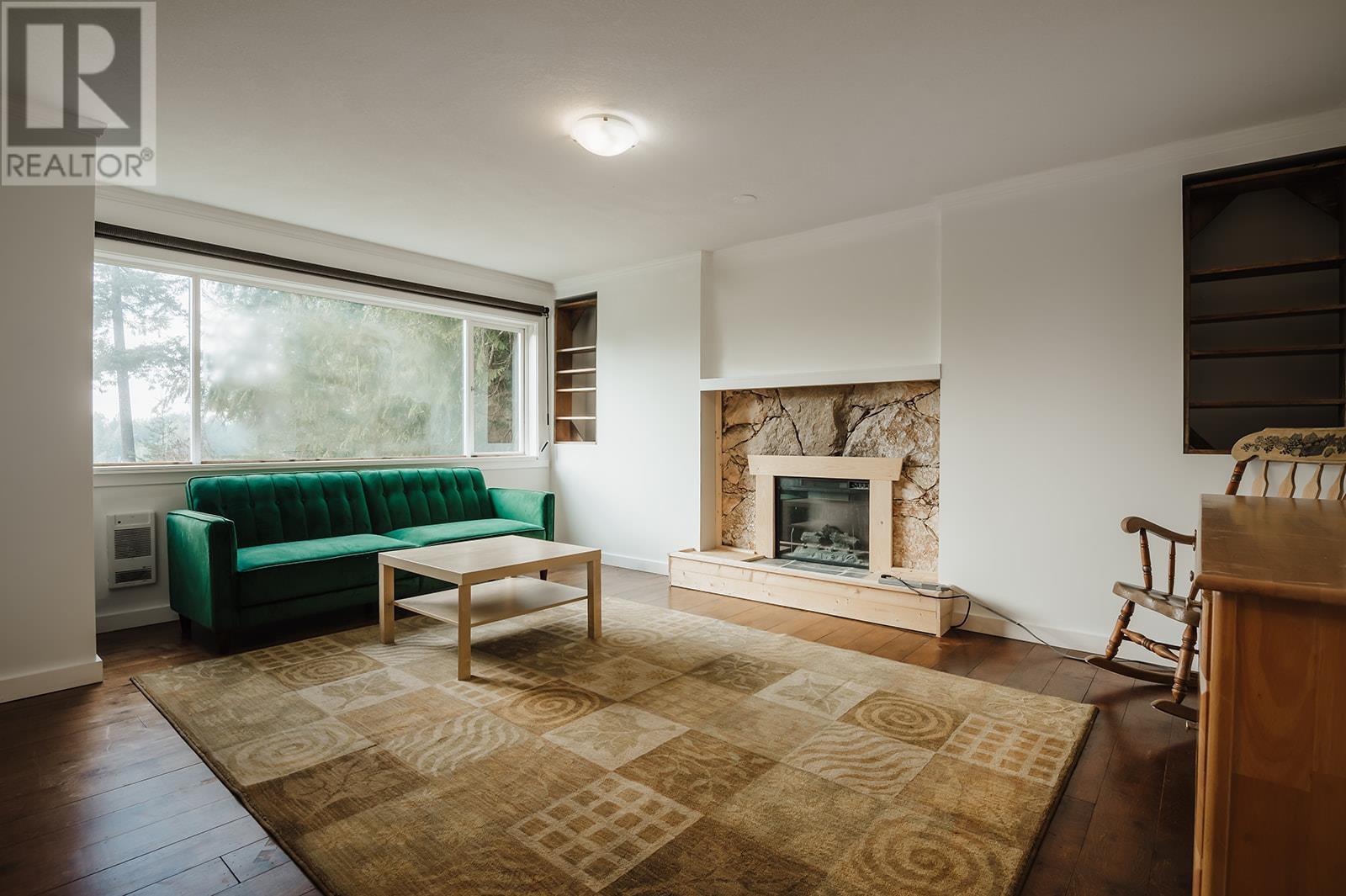 5220 CLAYDON ROAD, Garden Bay