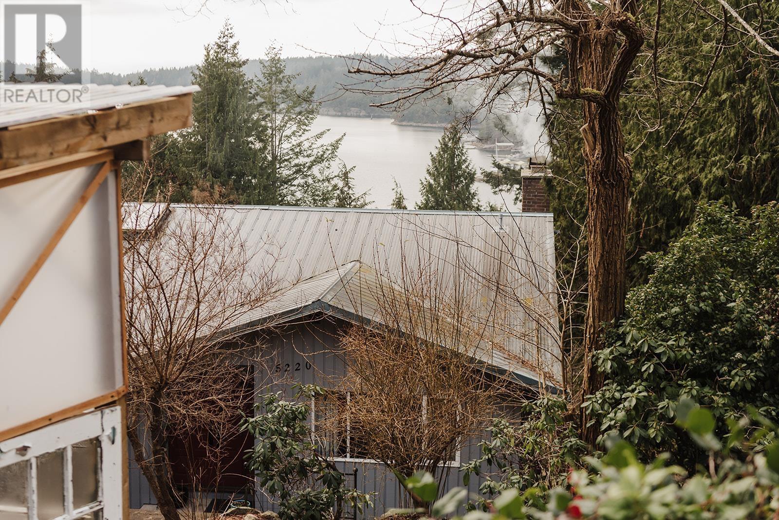 5220 CLAYDON ROAD, Garden Bay