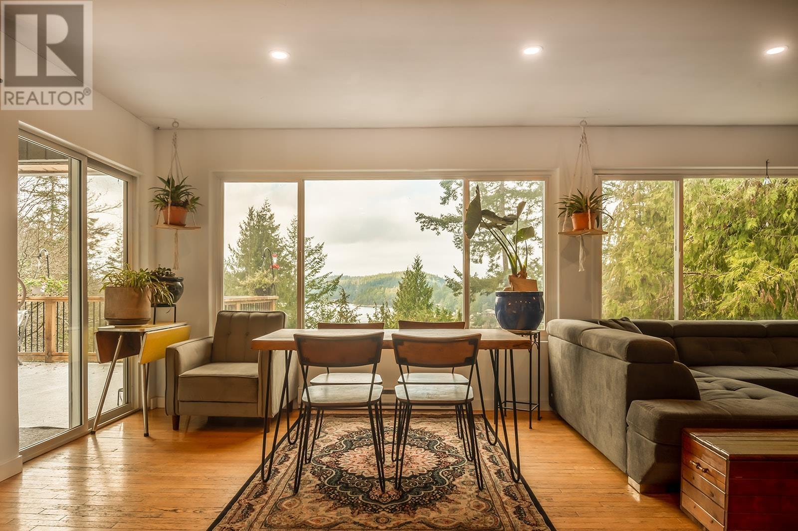 5220 CLAYDON ROAD, Garden Bay
