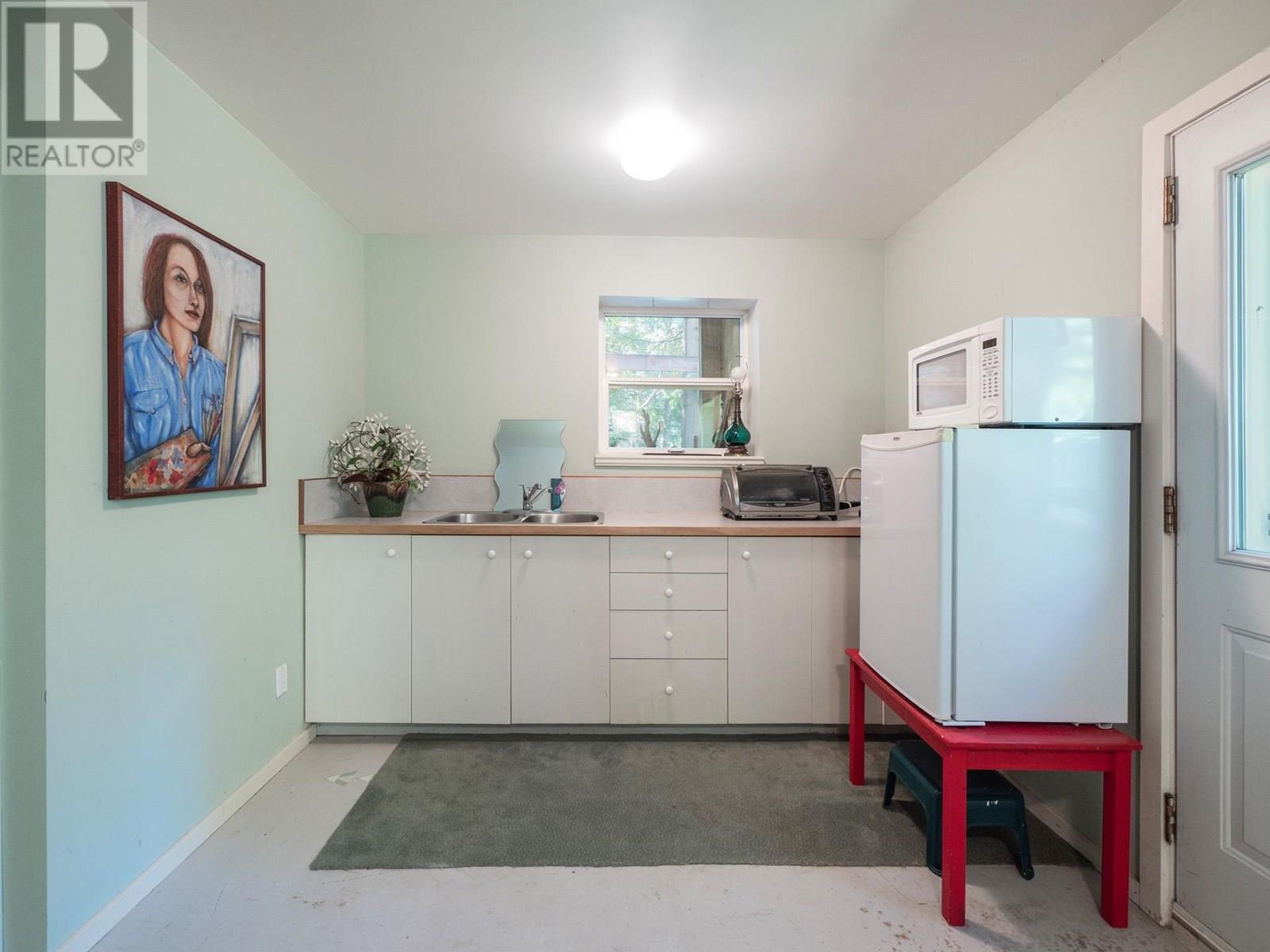 7027 SKANA CRESCENT, Sechelt
