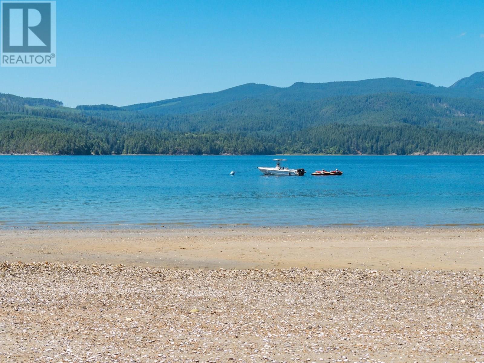 7027 SKANA CRESCENT, Sechelt