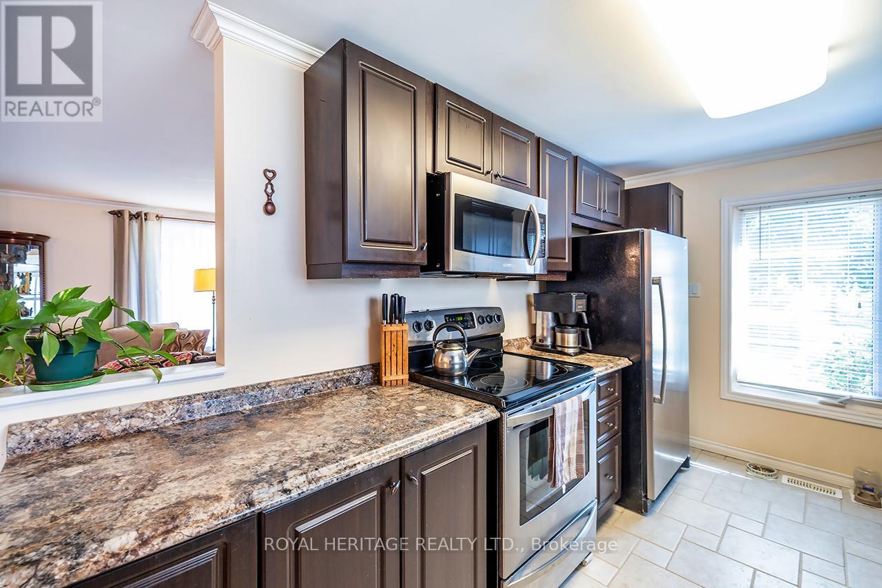 Photo 3 of 38 Bluffs Road E, Clarington ON