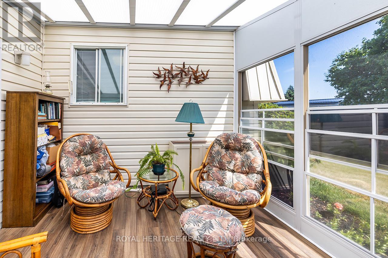 Photo 17 of 38 Bluffs Road E, Clarington ON