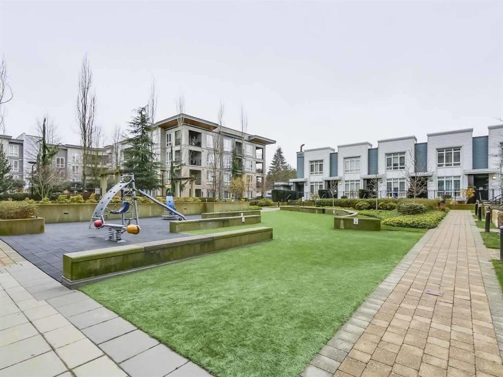 Photo 14 of 907 13325 102 A Avenue, Surrey BC