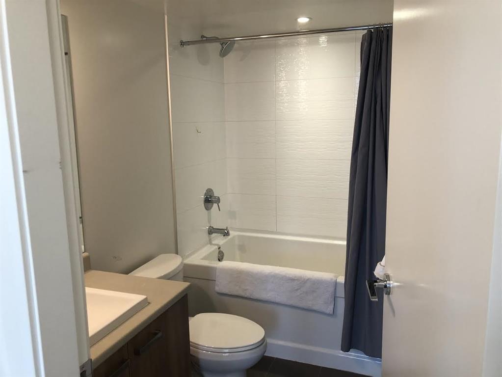 Photo 8 of 907 13325 102 A Avenue, Surrey BC