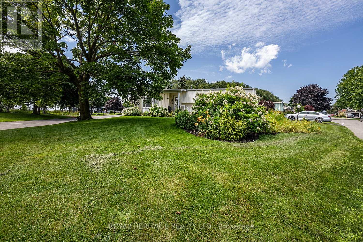 Photo 24 of 38 Bluffs Road E, Clarington ON