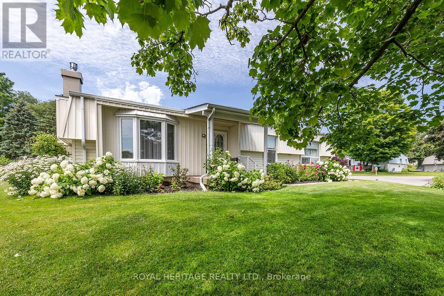 Photo 29 of 38 Bluffs Road E, Clarington ON