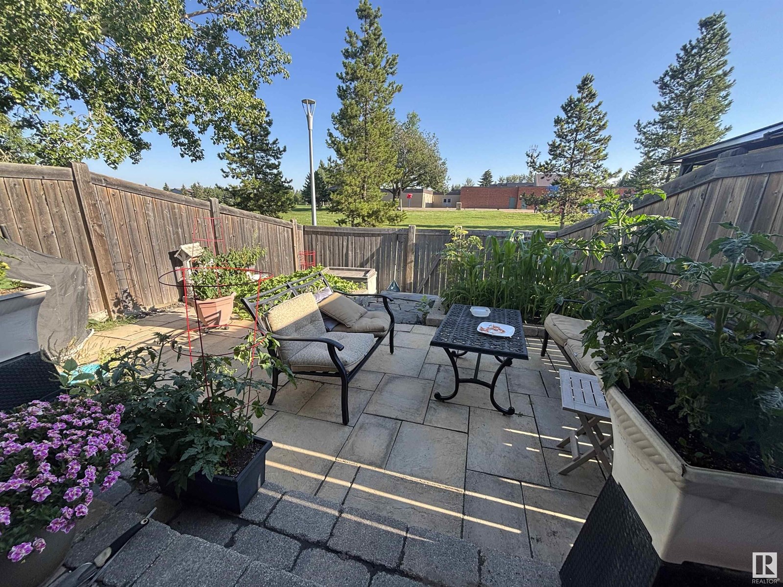 Photo 3 of 6469 184 St Nw Nw, Edmonton AB