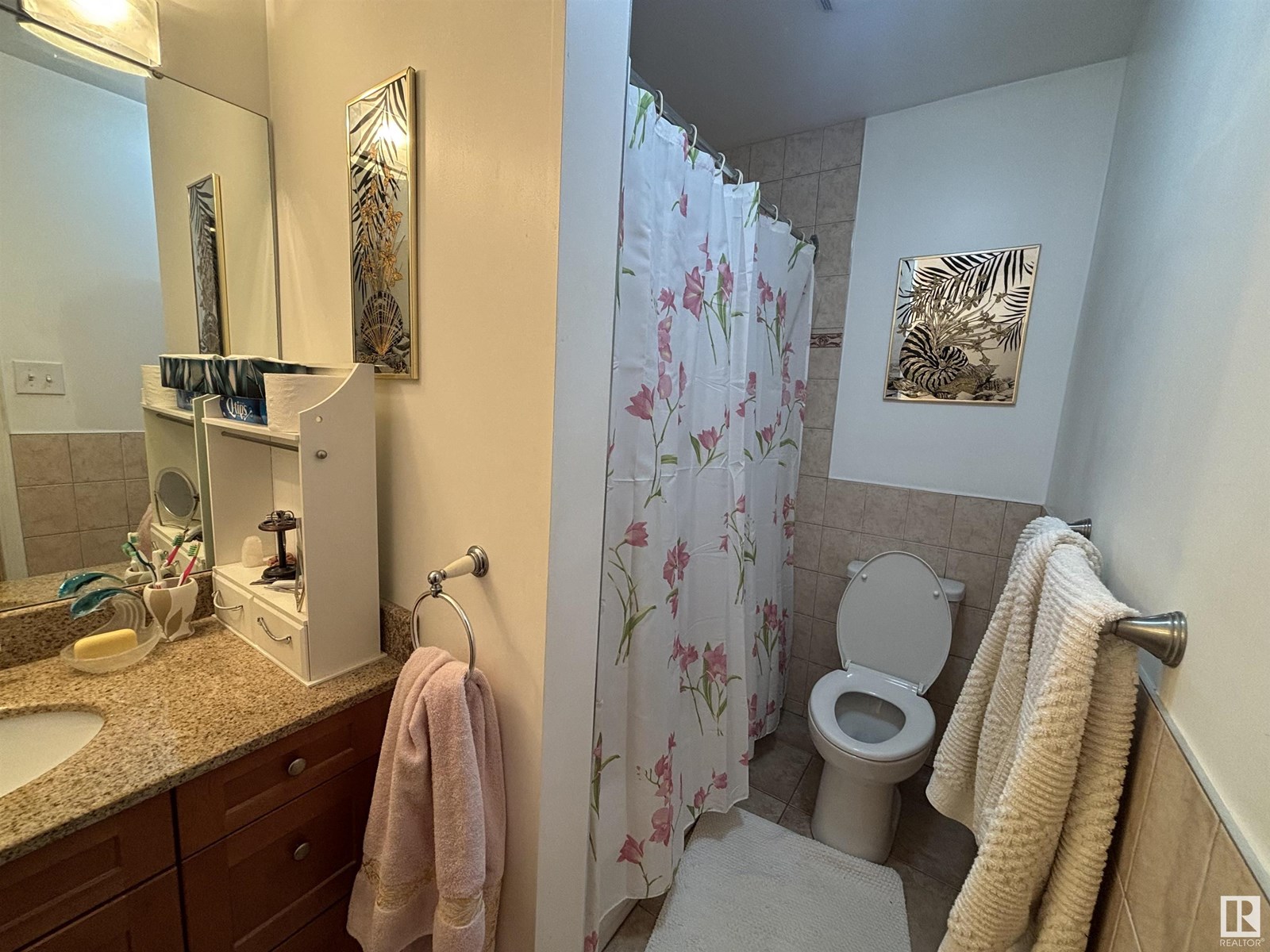 Photo 13 of 6469 184 St Nw Nw, Edmonton AB