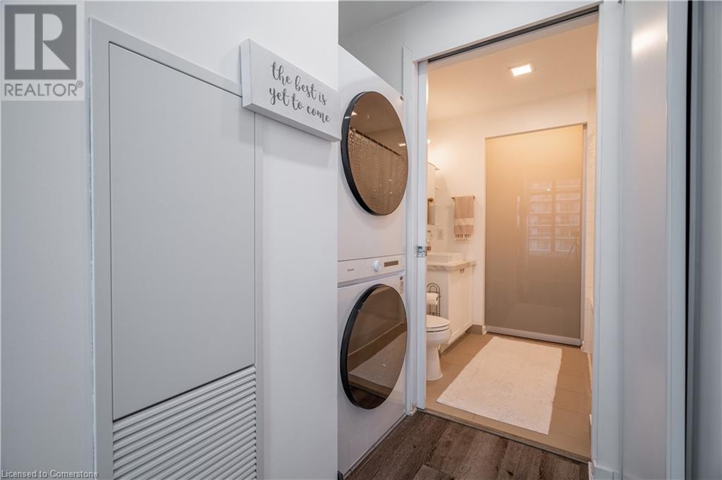 Photo 9 of 105 The Queensway Unit 1514, Toronto ON