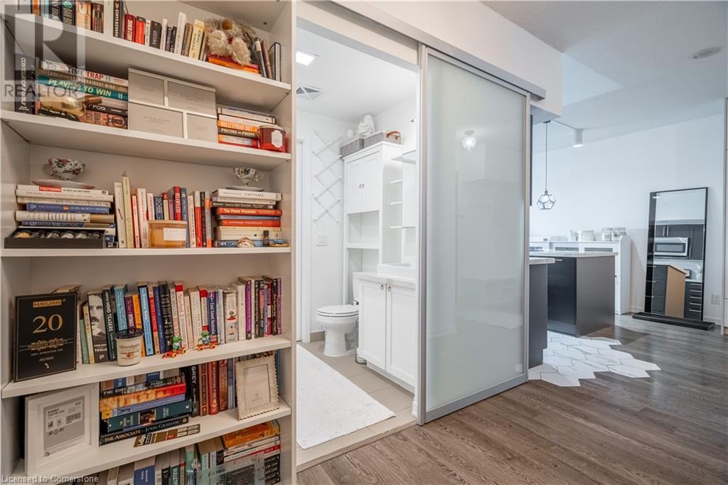 Photo 2 of 105 The Queensway Unit 1514, Toronto ON
