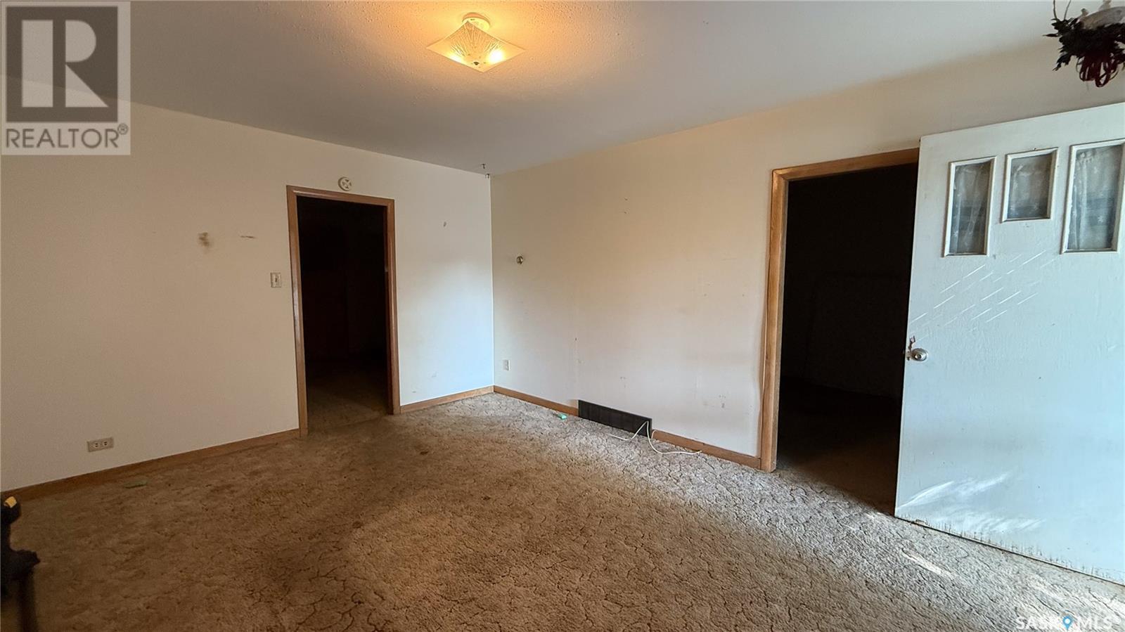Photo 3 of 941 109th Street, North Battleford SK