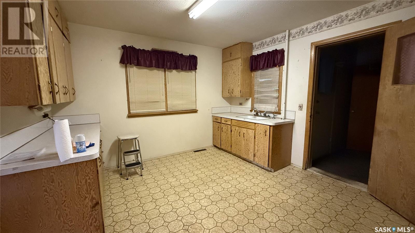 Photo 5 of 941 109th Street, North Battleford SK