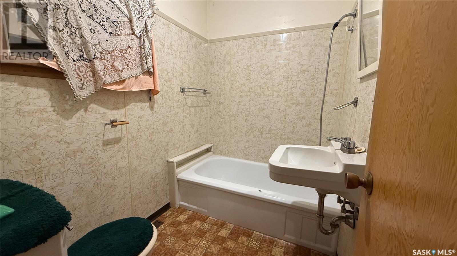 Photo 7 of 941 109th Street, North Battleford SK