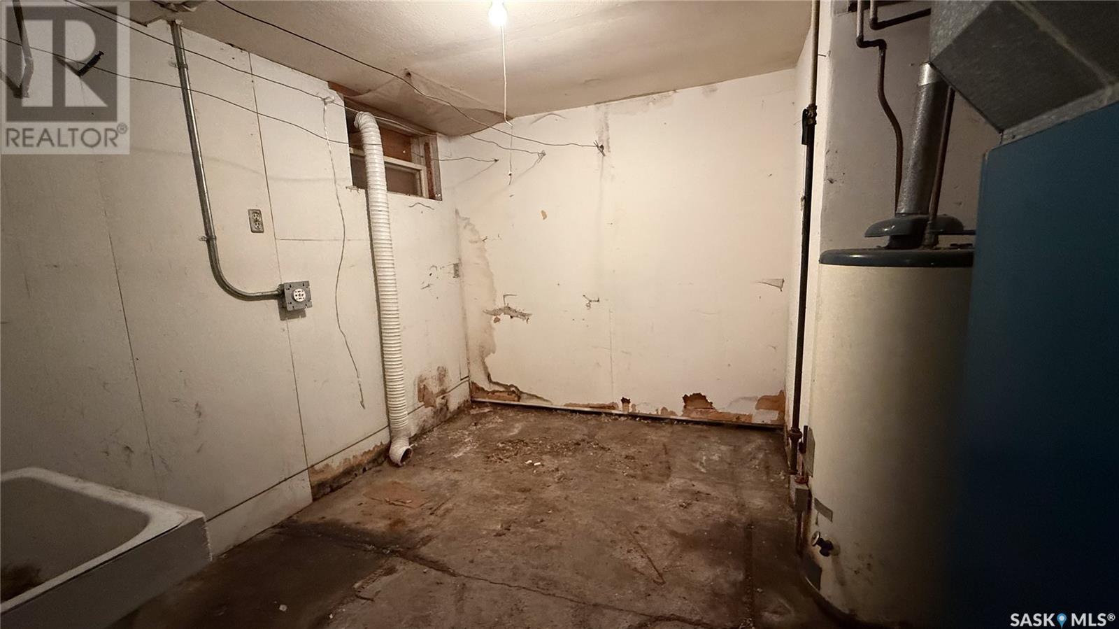 Photo 8 of 941 109th Street, North Battleford SK