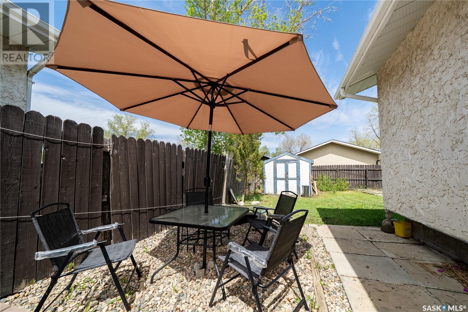 Photo 28 of 198 Thomson Avenue, Regina SK