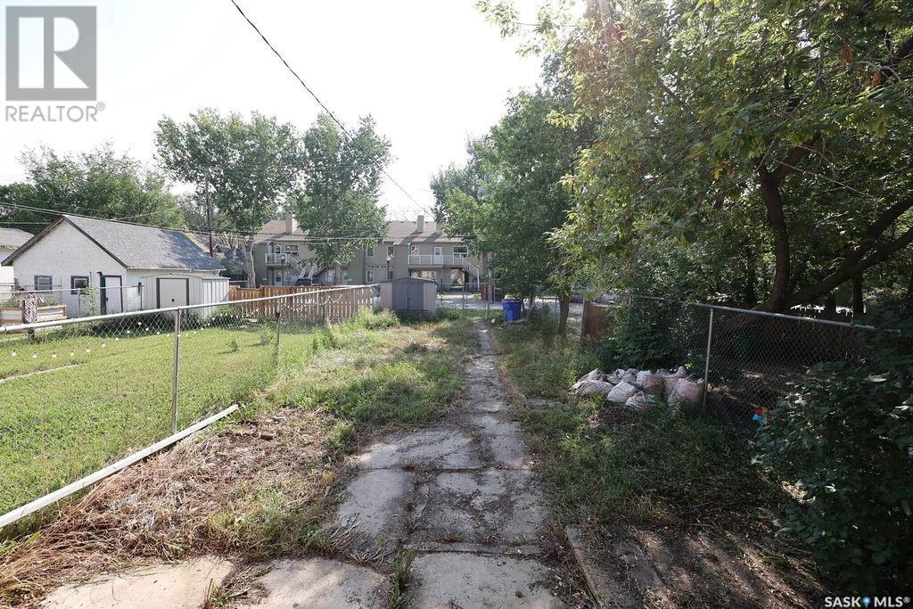 Photo 12 of 1941 St John Street, Regina SK