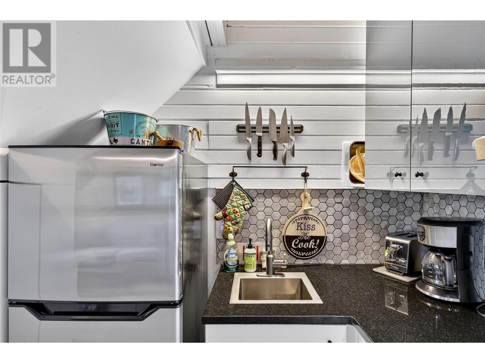 #12 800 IDABEL LAKE ROAD - 20