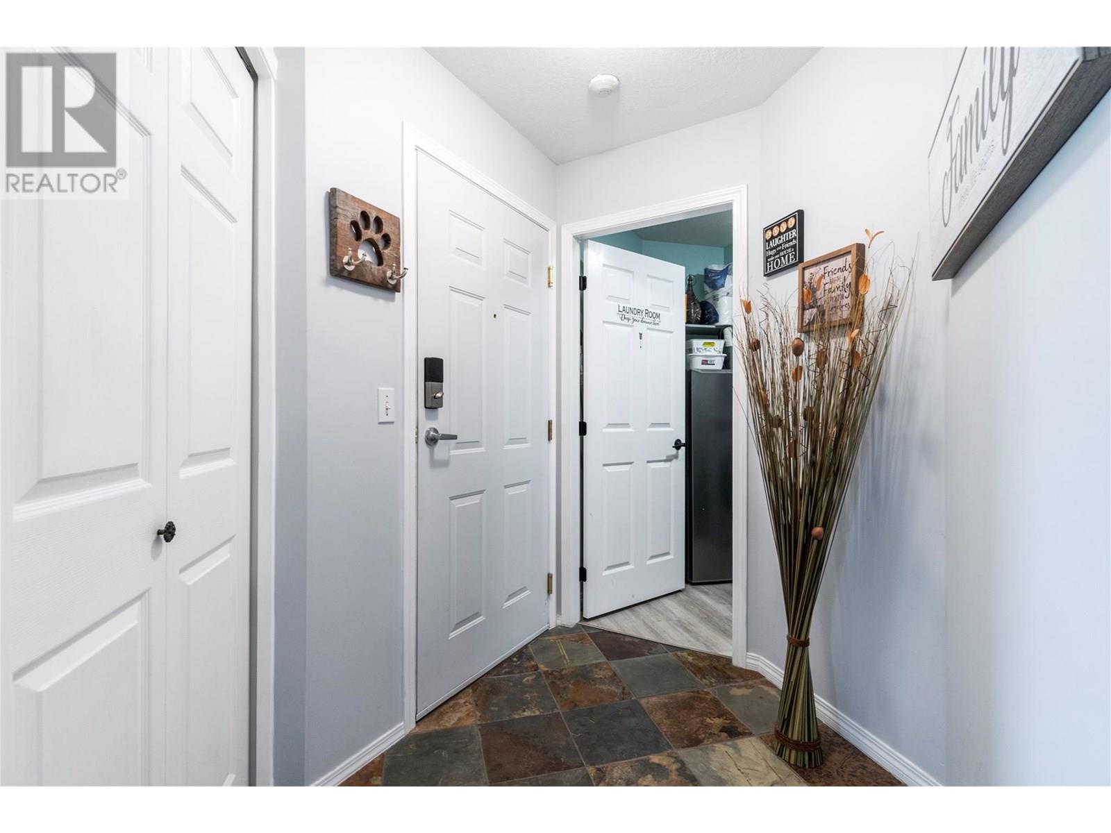 Photo 5 of 160 5 Avenue Sw Unit 401, Salmon Arm BC
