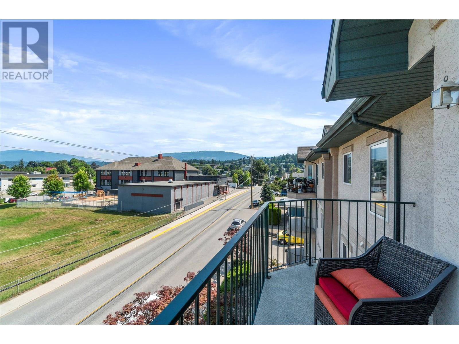 Photo 26 of 160 5 Avenue Sw Unit 401, Salmon Arm BC