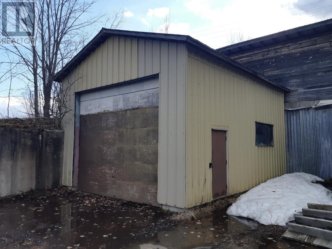 Photo 9 of 1390 Goulais Ave, Sault Ste Marie ON
