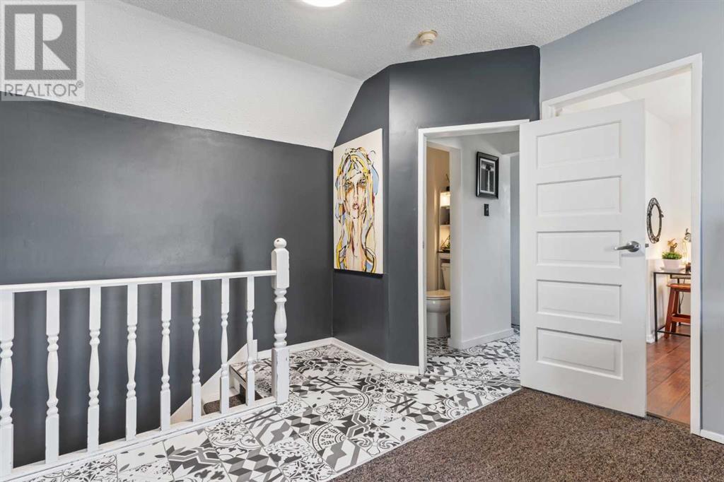 Single Family House for Sale in   Avenue NW Mount Pleasant Calgary 