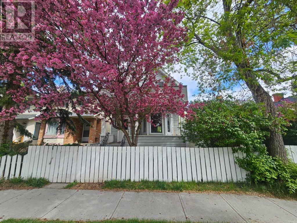 Single Family House for Sale in   Avenue NW Mount Pleasant Calgary 