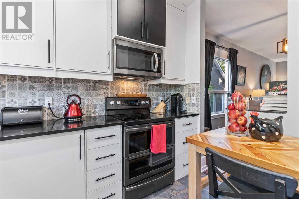 Single Family House for Sale in   Avenue NW Mount Pleasant Calgary 