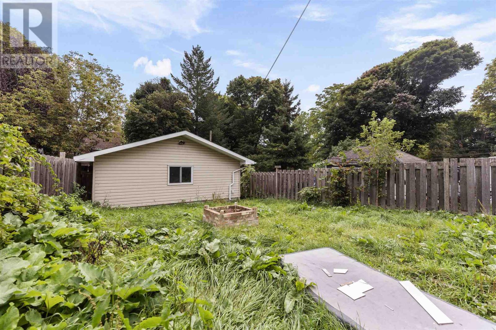Photo 5 of 162 Pim St, Sault Ste Marie ON
