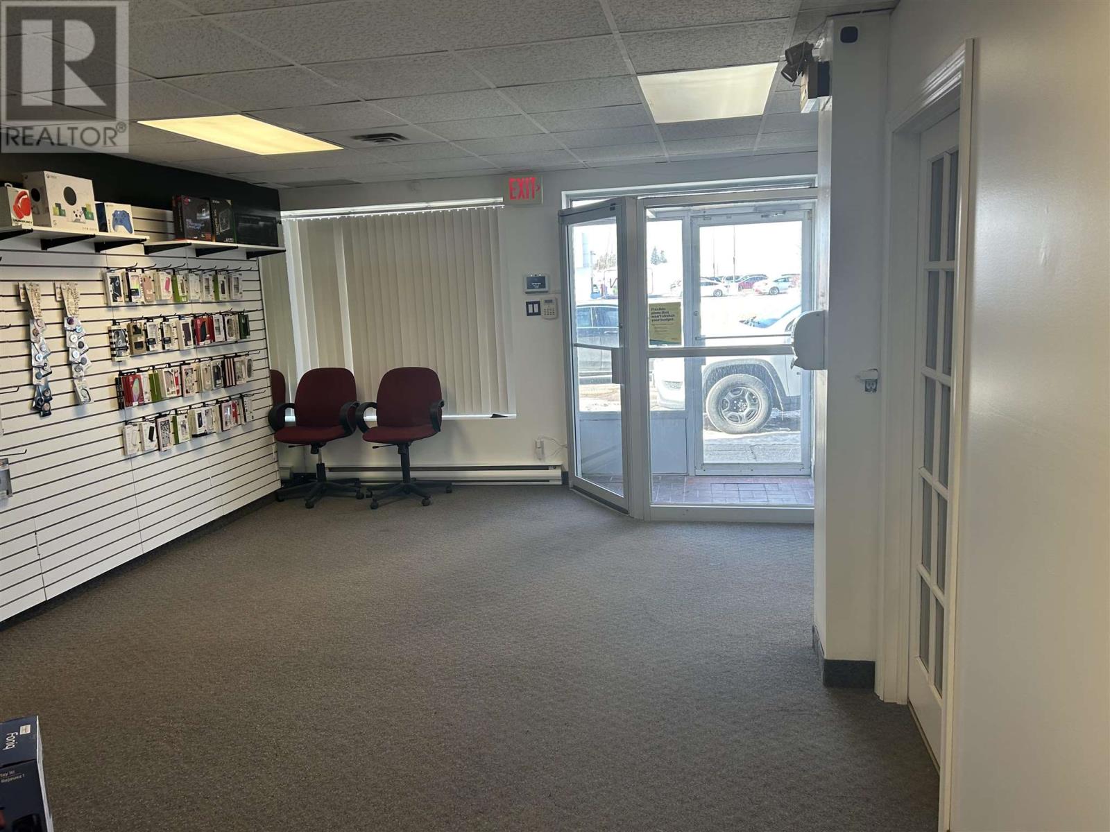 Photo 4 of 424 Pim St A, Sault Ste Marie ON