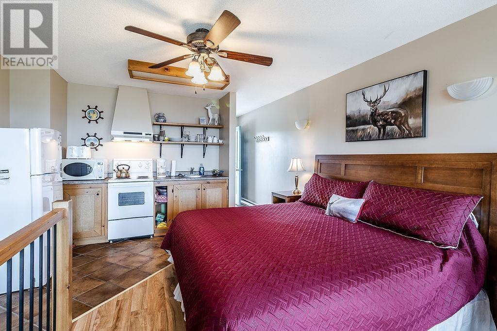 Photo 13 of 3117 Marks St, Hilton Beach ON