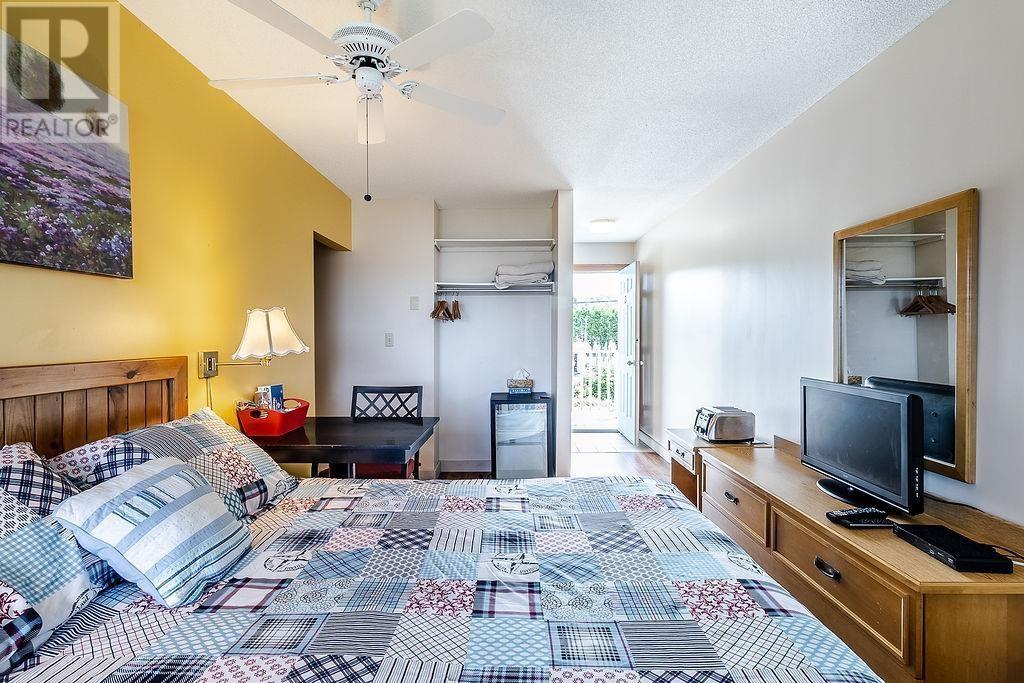 Photo 20 of 3117 Marks St, Hilton Beach ON