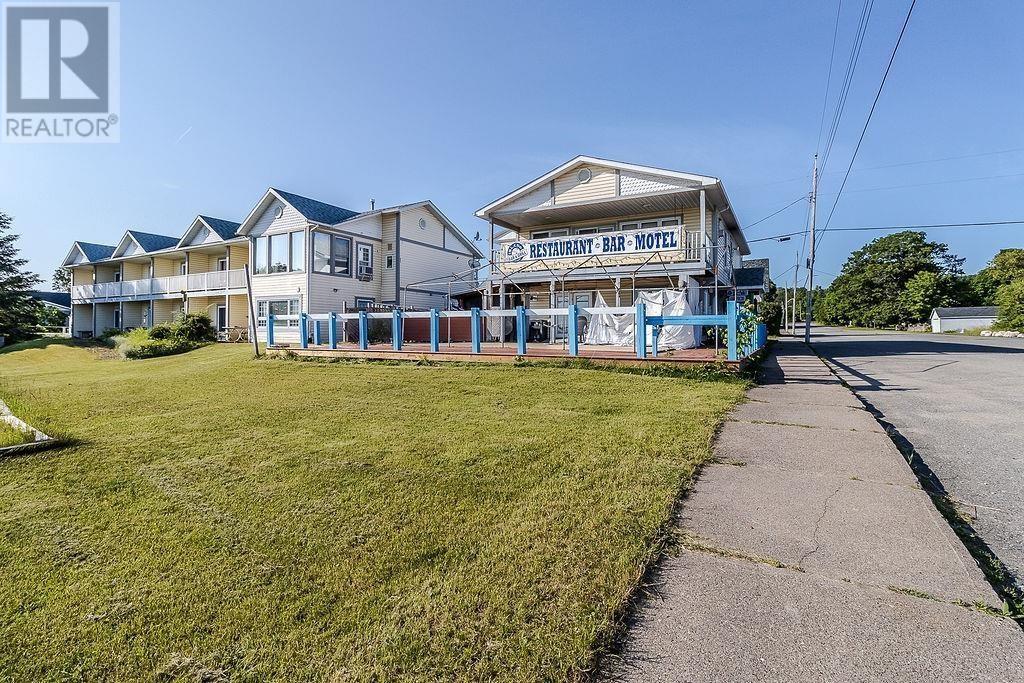 Photo 6 of 3117 Marks St, Hilton Beach ON