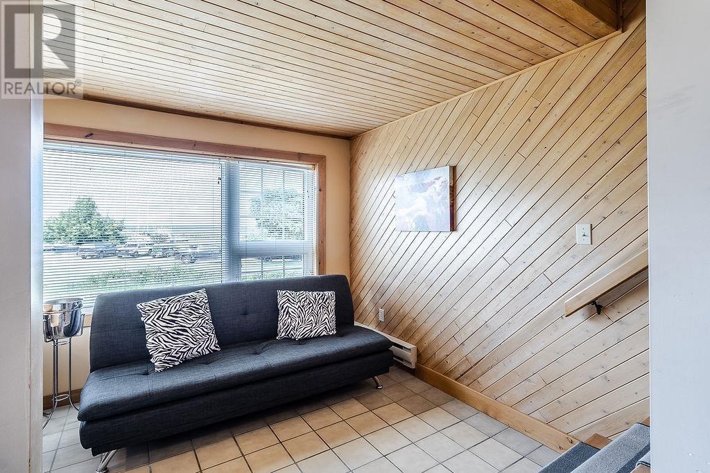 Photo 16 of 3117 Marks St, Hilton Beach ON