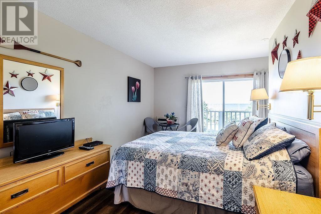 Photo 31 of 3117 Marks St, Hilton Beach ON