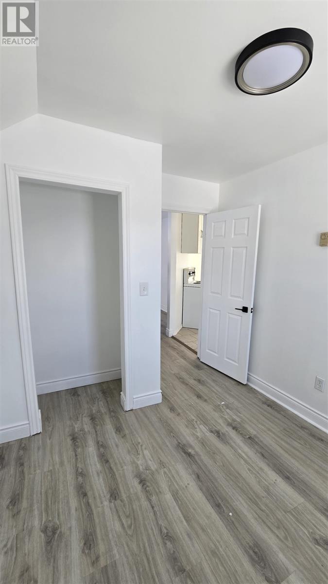 Photo 18 of 22 Ferris Ave, Sault Ste Marie ON